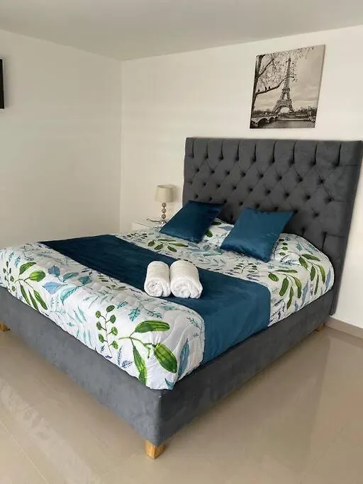 Casa Amplia En Excelente Ubicacion Norte De Bogota Colombia