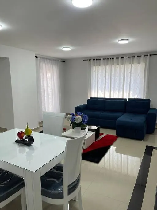 Casa Amplia En Excelente Ubicacion Norte De Bogota Holiday home